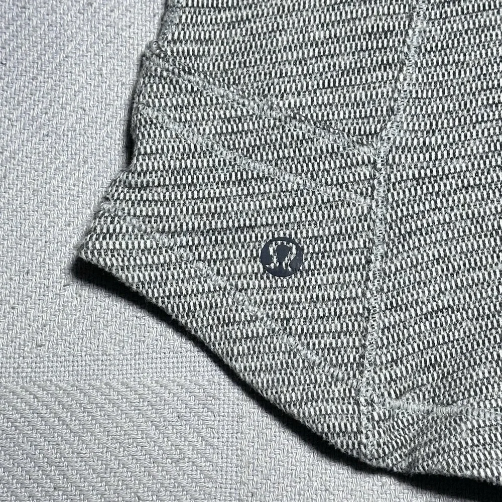 Lululemon Base‎ Runner 1/2 Zip Size 2 Performance Rulu Fabric Mini Check Heather